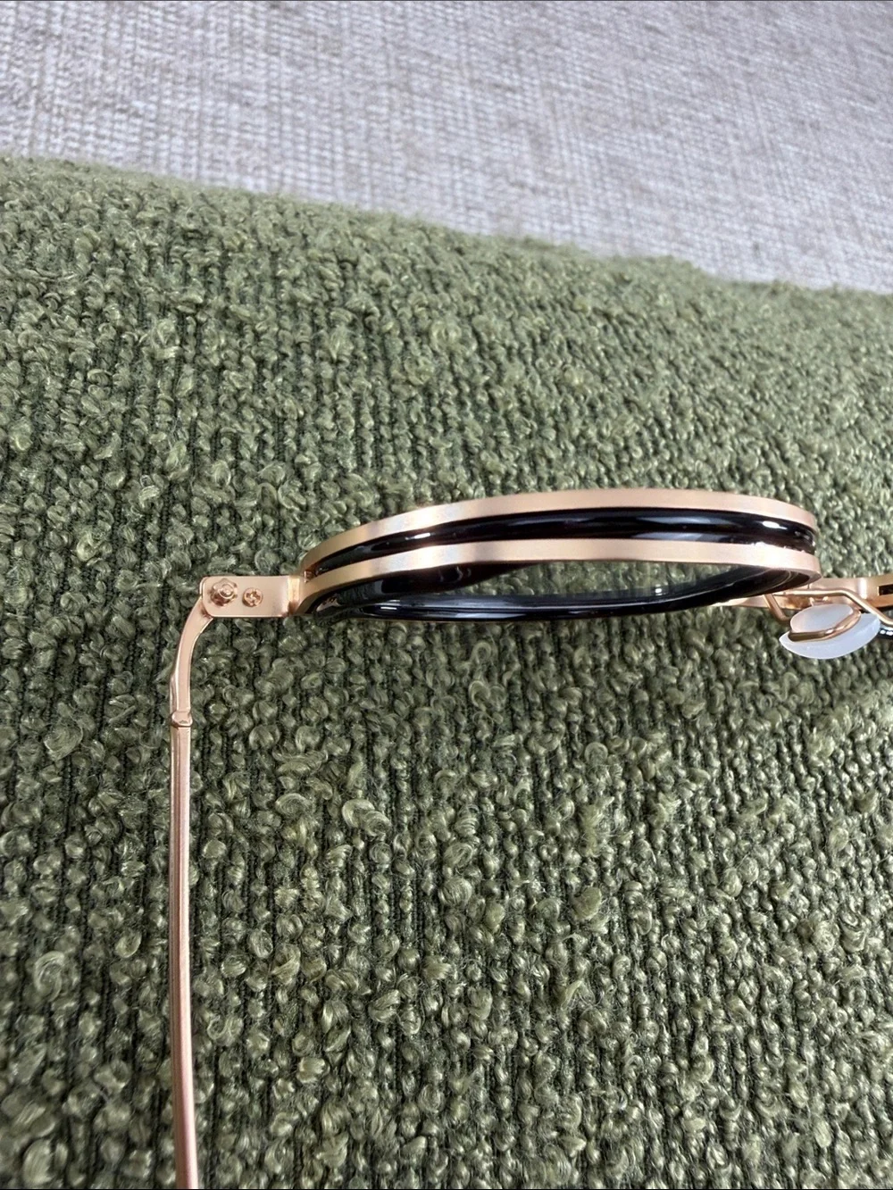 N/A stylish oval
